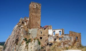 Aidone (En) - Castello di Gresti o Pietra tagliata