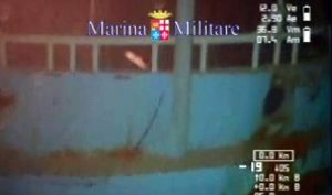 migranti_morti_relitto_recuperato_marina_militare