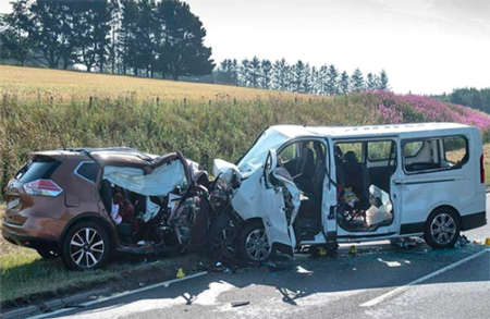Incidente stradale in scozia, muore bimbo siracusano