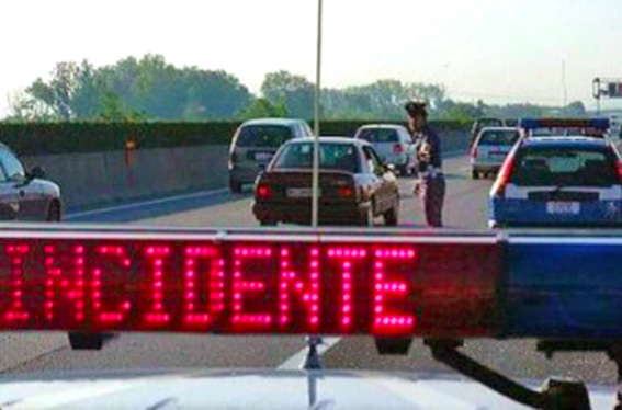 Incidente stradale, muore 35enne di Catania