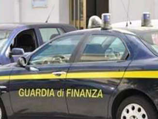 Guardia_di_finanza_auto_4