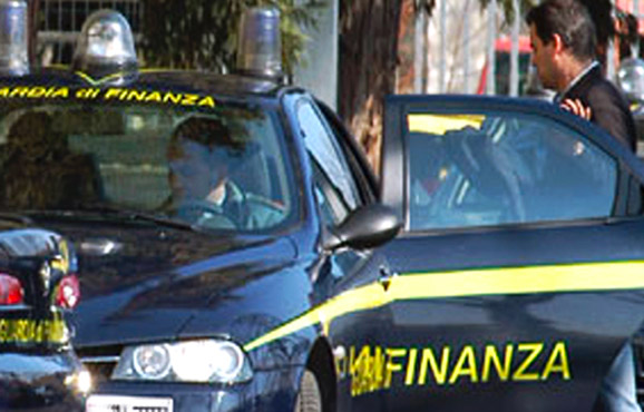 Colletti bianchi a Messina, evasioni e bancarotta