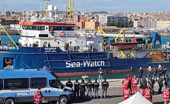 Sea Watch resta a Catania, rilevate irregolarità