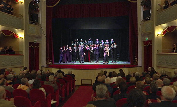 Coro Lirico Siciliano, cascata di applausi per il Macbeth a Modica - interviste