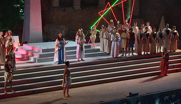 Successo per Aida, un amore oltre la morte