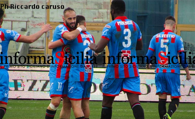 Catania-Avellino 3-1, rimonta trionfale
