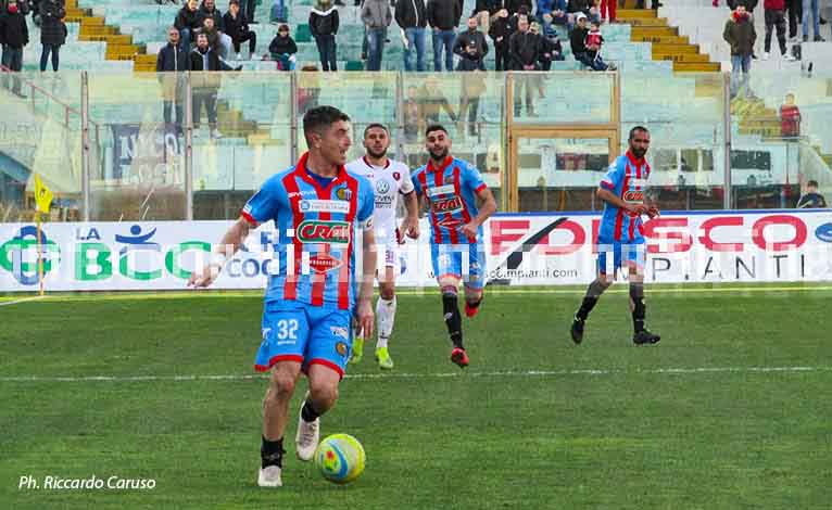 Catania-Reggina 0-0, velocità e concentrazione