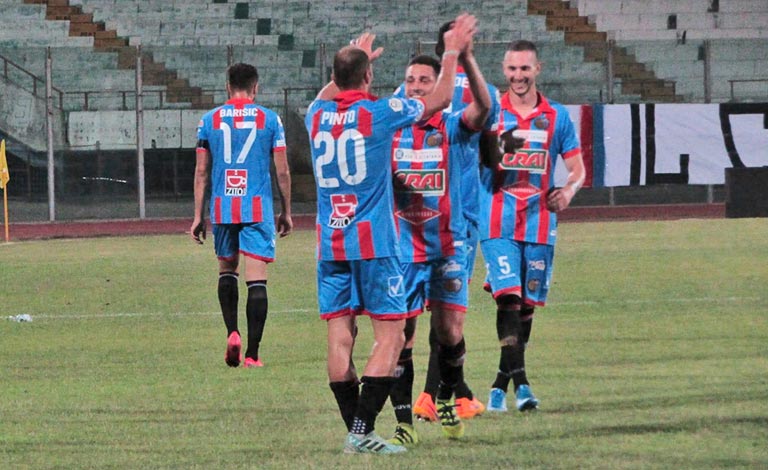 Catania-Virtus Francavilla 3-2, etnei in rimonta