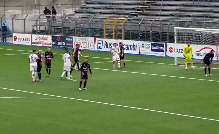 Potenza-Catania 0-1, Sarao sul finale