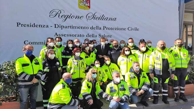 Primo centro vaccini a Palermo – video