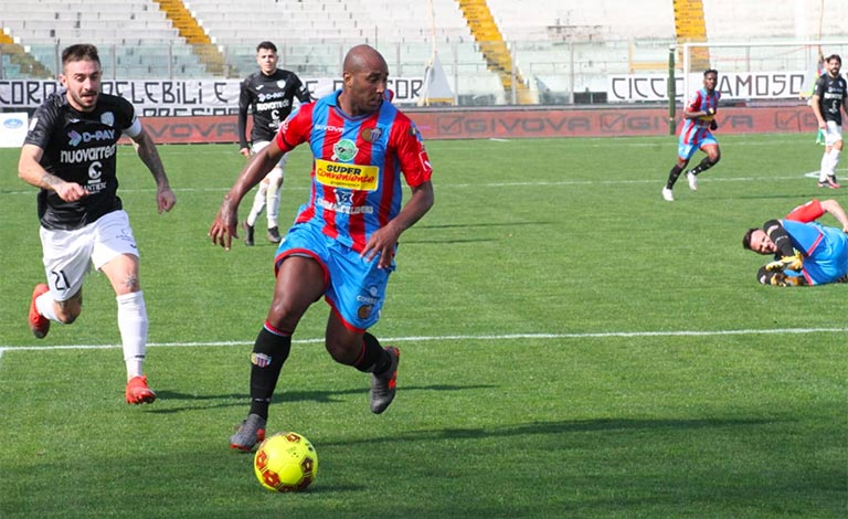 Catania-Virtus Francavilla 1-0, Dall'Oglio incisivo