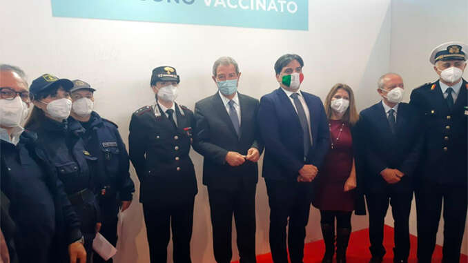 Inaugurata a Catania area vaccinale anti covid