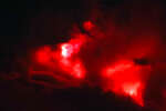 Etna, ancora lava con infernali boati e cenere