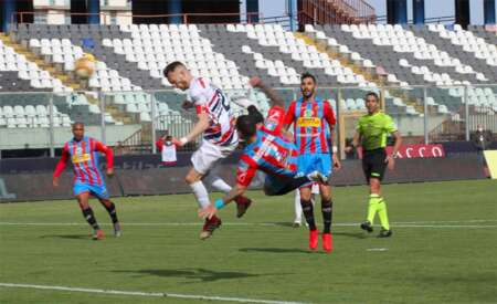 Catania-Potenza 5-2, reazione e rimonta col botto