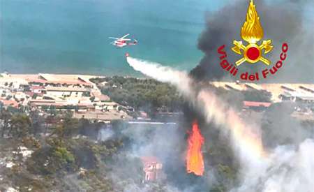Massima allerta incendi in Sicilia, ondate di calore in arrivo