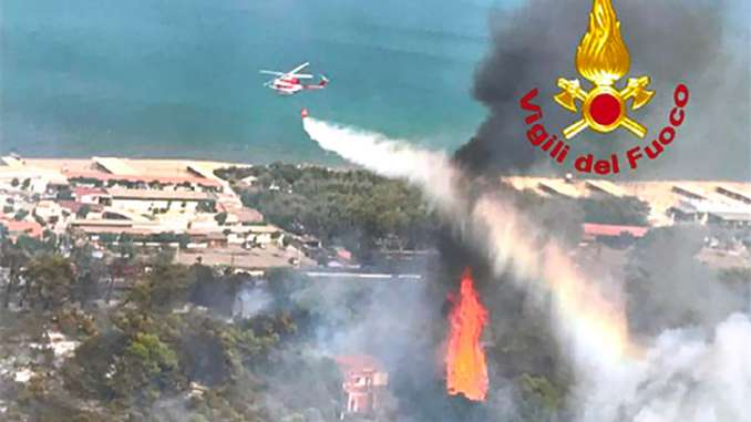 Massima allerta incendi in Sicilia, ondate di calore in arrivo