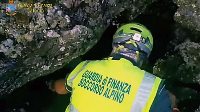 Grotta Etna, Soccorso Alpino trova resti umani