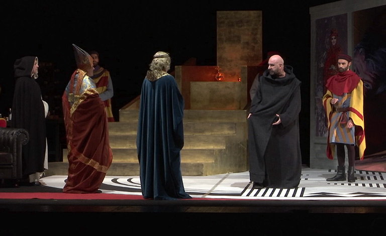 Pirandello al teatro stabile: “Enrico IV” - Interviste video