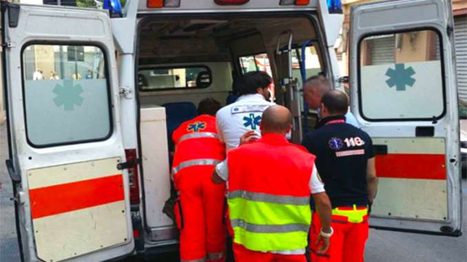 Alunna in arresto cardiaco a Catania salvata dal 118