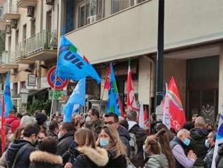 Vertenza Pfizer Catania, governo «derubrica argomento»