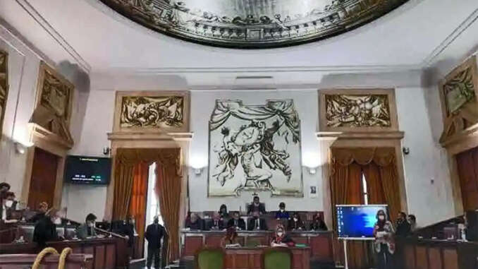 Tari a Catania, Consiglio comunale approva aumento